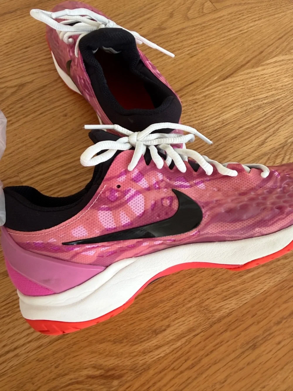 Nike Women's Zoom Cage 3 tennis shoes